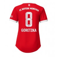 Dres Bayern Munich Leon Goretzka #8 Domaci za Žensko 2022-23 Kratak Rukav